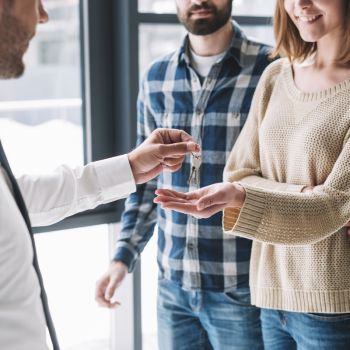 RÉSIDENCE SENIORS OU RÉSIDENCE ÉTUDIANTE : QUE CHOISIR pour investissement ? RÉSIDENCE SENIORS OU RÉSIDENCE ÉTUDIANTE : QUE CHOISIR pour investissement ?